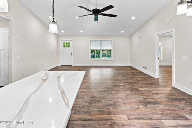 33 Blue Ridge Rd, Elizabethtown, KY 42701