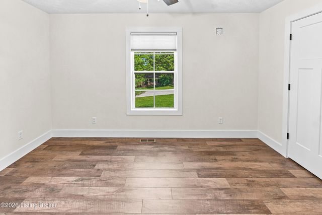 33 Blue Ridge Rd, Elizabethtown, KY 42701