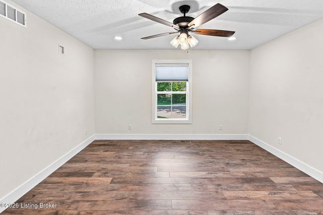 33 Blue Ridge Rd, Elizabethtown, KY 42701