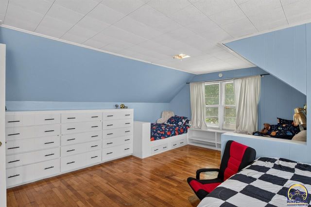 1719 SW Buchanan ST, Topeka, KS 66604