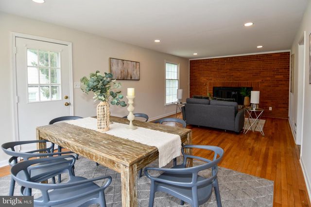 24909 WOODFIELD SCHOOL RD, Gaithersburg, MD 20882