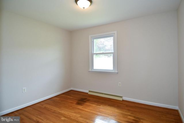 24909 WOODFIELD SCHOOL RD, Gaithersburg, MD 20882