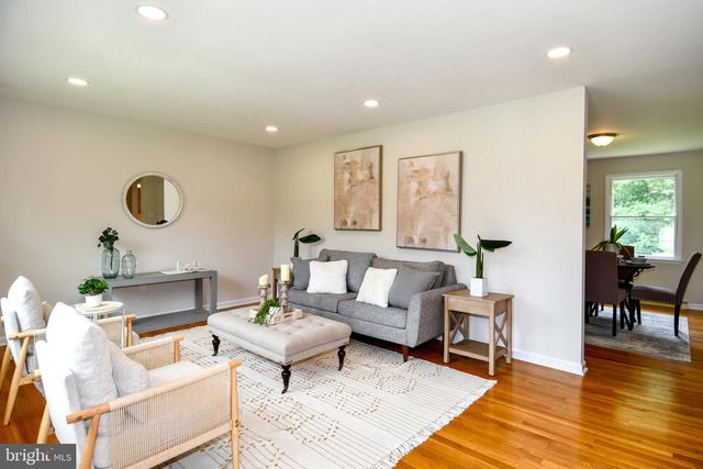 24909 WOODFIELD SCHOOL RD, Gaithersburg, MD 20882