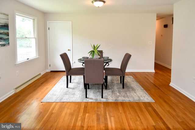 24909 WOODFIELD SCHOOL RD, Gaithersburg, MD 20882