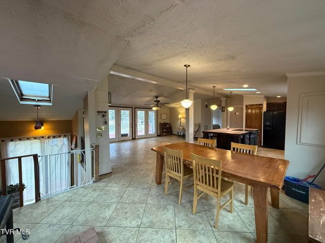 8409 Fleming Valley Lane, Pound, VA 24279