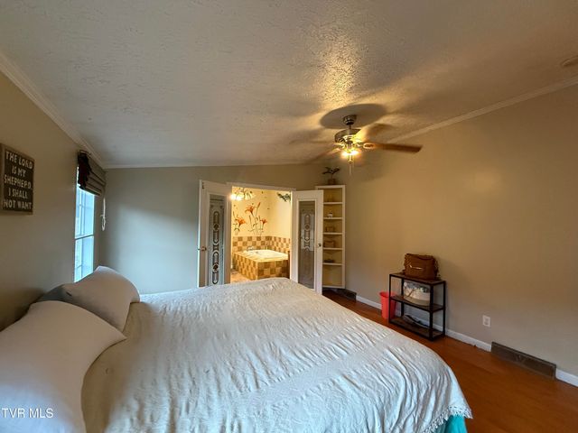 8409 Fleming Valley Lane, Pound, VA 24279