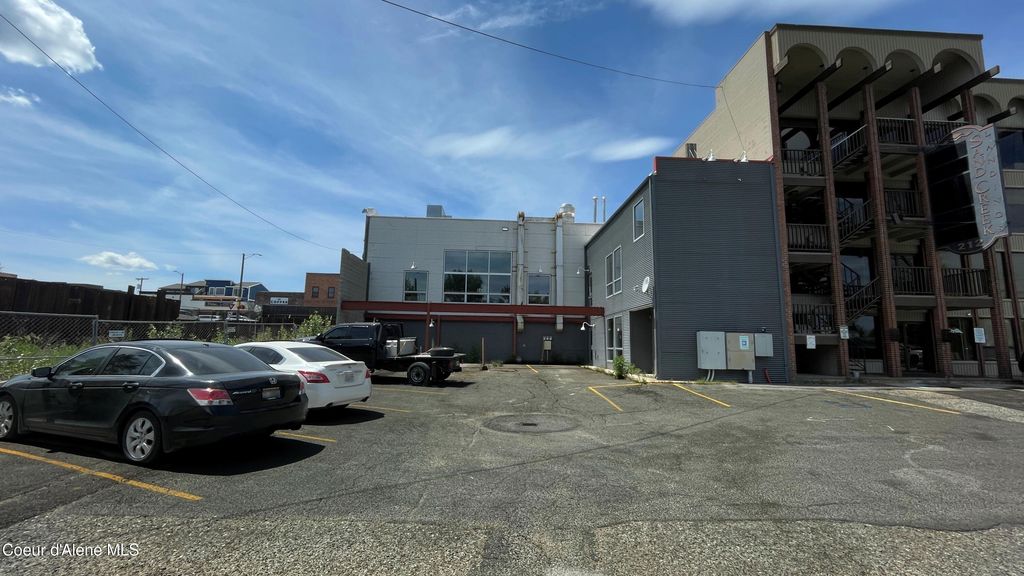 208 N 1st Avenue, Sandpoint, ID 83864 photo 14