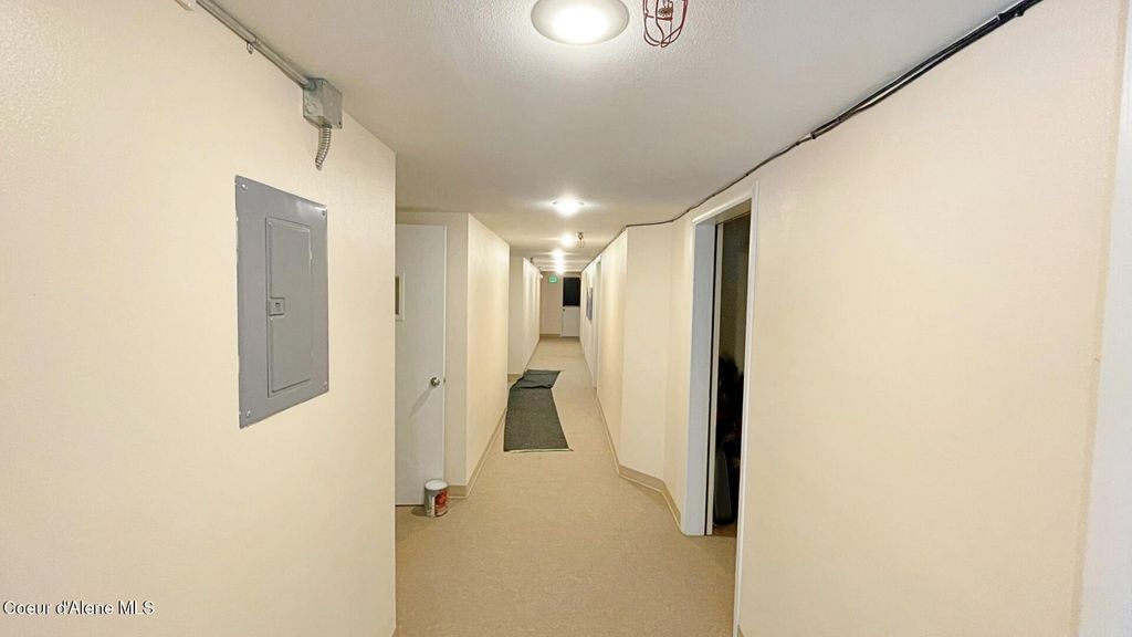 208 N 1st Avenue, Sandpoint, ID 83864 photo 9