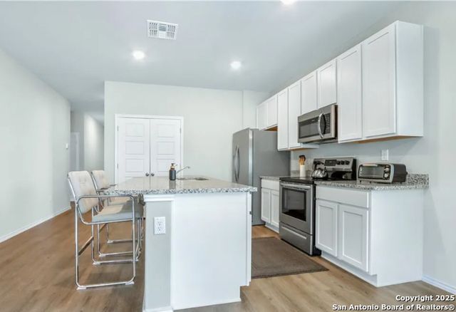 295 Rolling Hls, New Braunfels, TX 78130