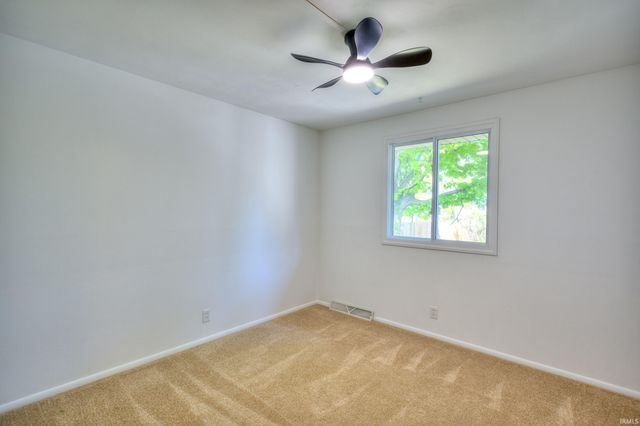 1728 Winston Drive, South Bend, IN 46635