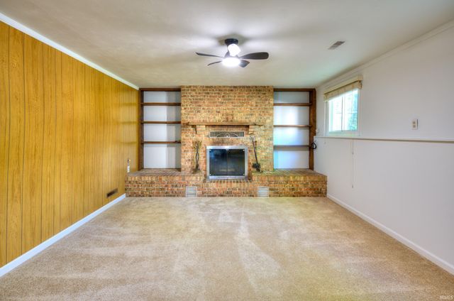 1728 Winston Drive, South Bend, IN 46635