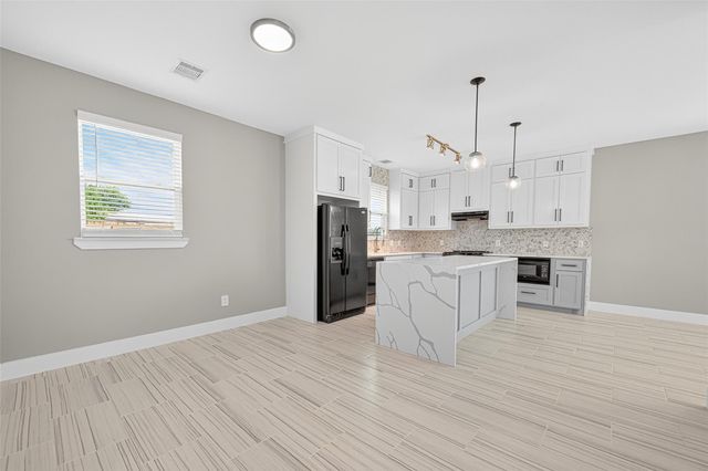 2087 Road 5707, Cleveland, TX 77327