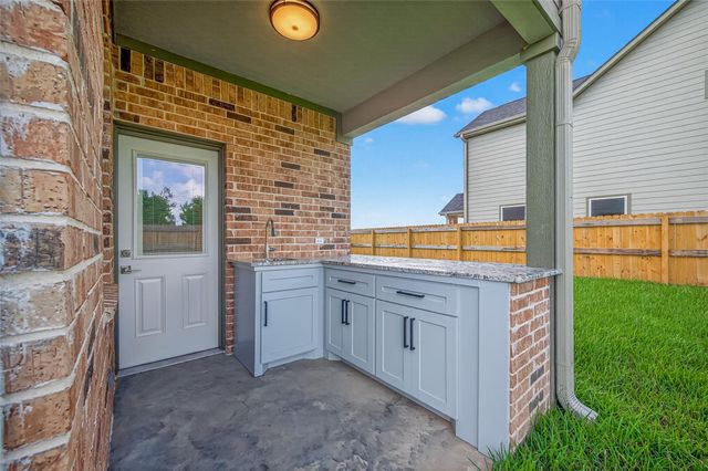 2087 Road 5707, Cleveland, TX 77327