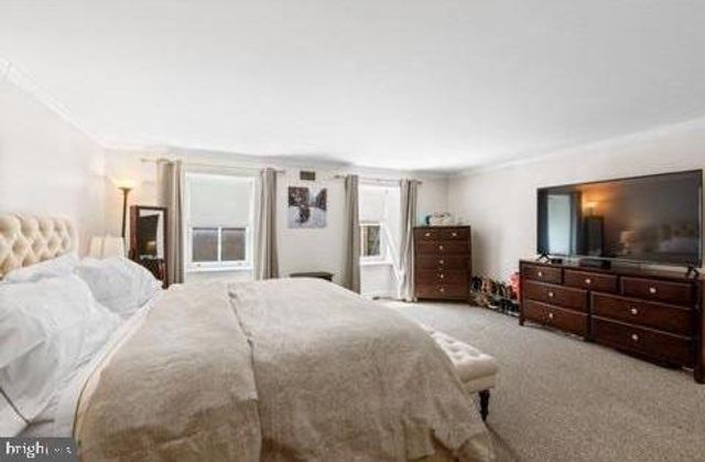 229 RACE ST, Philadelphia, PA 19106