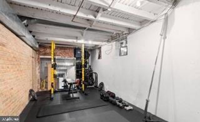 229 RACE ST, Philadelphia, PA 19106