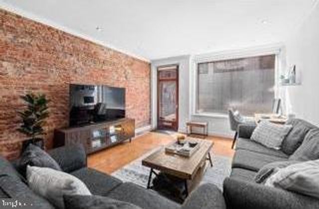 229 RACE ST, Philadelphia, PA 19106