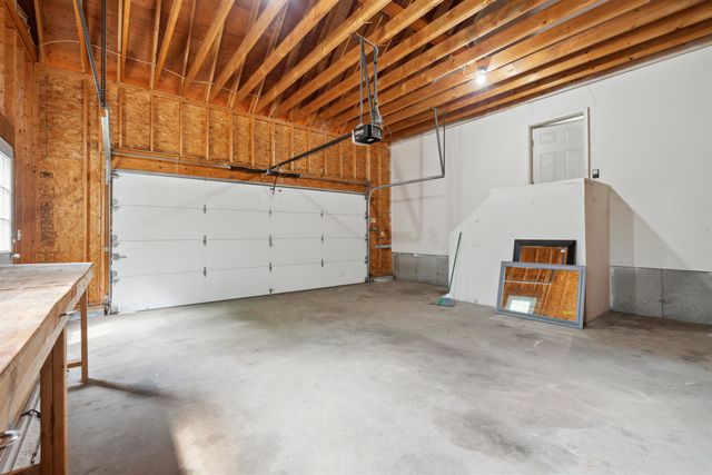 11 Stonington Drive, Belmont, NH 03220