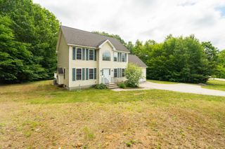 11 Stonington Drive, Belmont, NH 03220