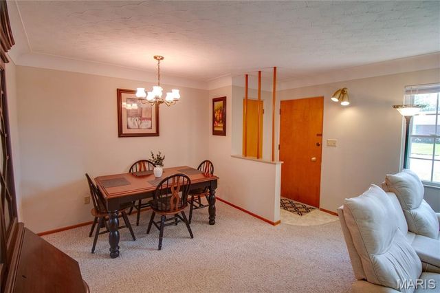 5506 Ladue Drive, Godfrey, IL 62035