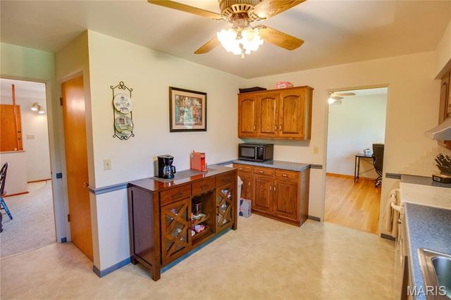 5506 Ladue Drive, Godfrey, IL 62035