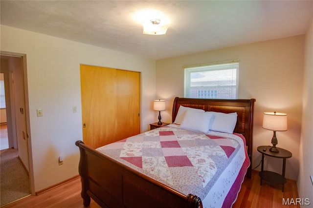 5506 Ladue Drive, Godfrey, IL 62035