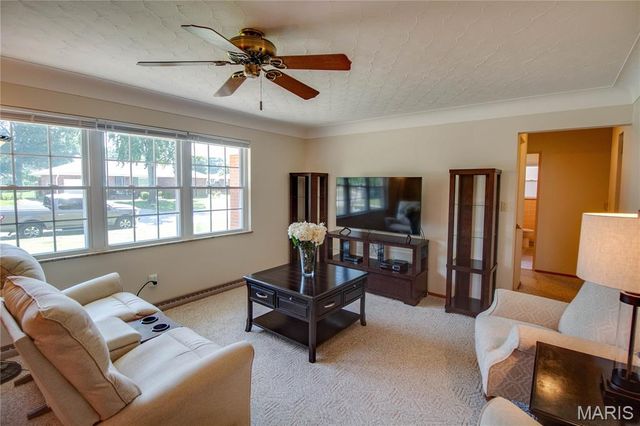 5506 Ladue Drive, Godfrey, IL 62035