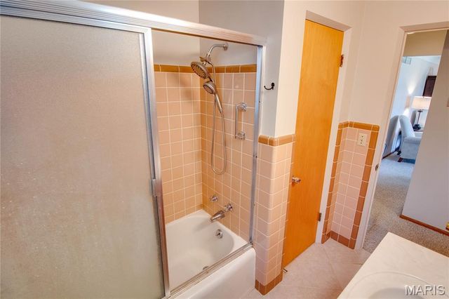 5506 Ladue Drive, Godfrey, IL 62035