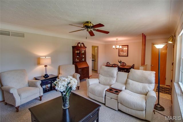 5506 Ladue Drive, Godfrey, IL 62035
