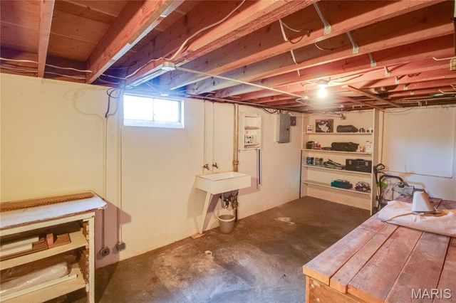 5506 Ladue Drive, Godfrey, IL 62035