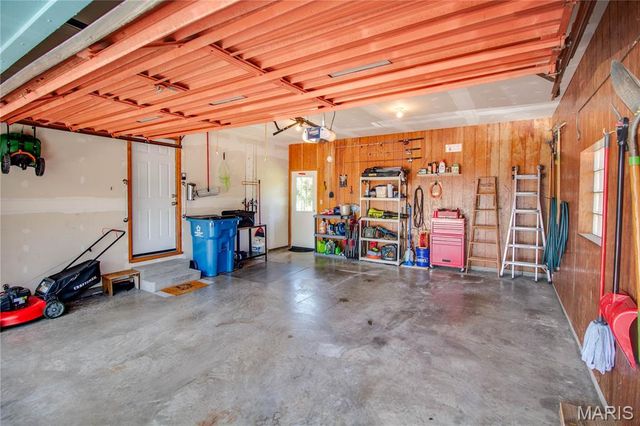 5506 Ladue Drive, Godfrey, IL 62035