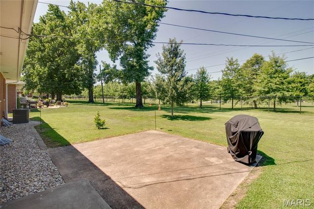 5506 Ladue Drive, Godfrey, IL 62035
