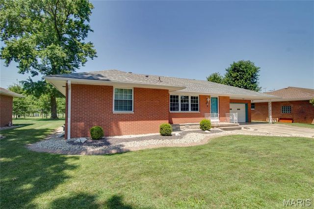 5506 Ladue Drive, Godfrey, IL 62035