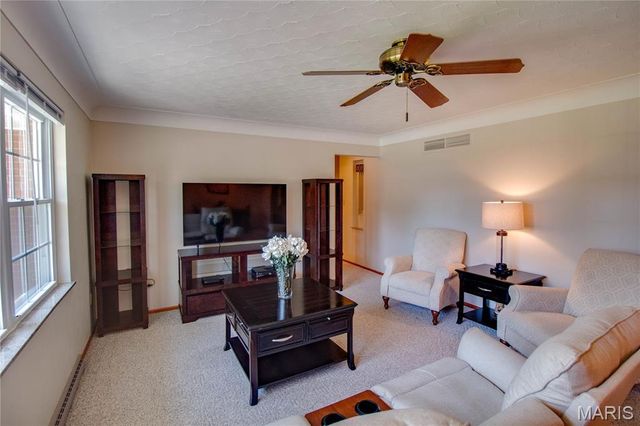 5506 Ladue Drive, Godfrey, IL 62035