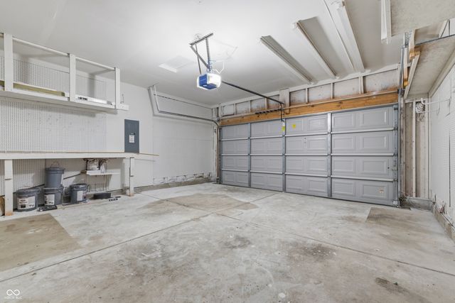 1593 Woodside Circle, Franklin, IN 46131
