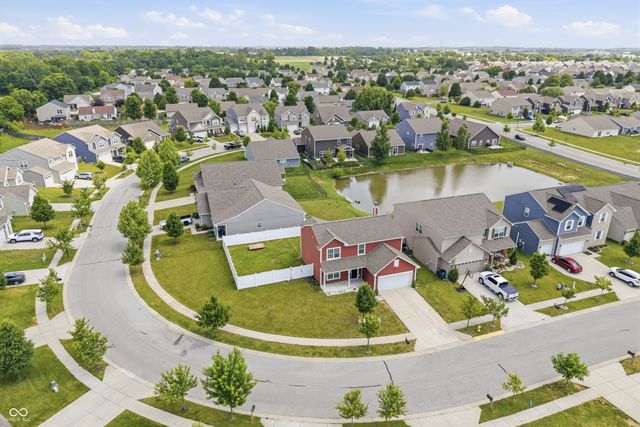 1593 Woodside Circle, Franklin, IN 46131