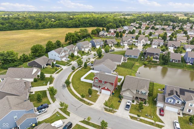 1593 Woodside Circle, Franklin, IN 46131