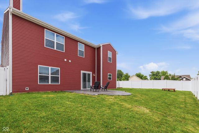 1593 Woodside Circle, Franklin, IN 46131