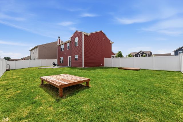 1593 Woodside Circle, Franklin, IN 46131