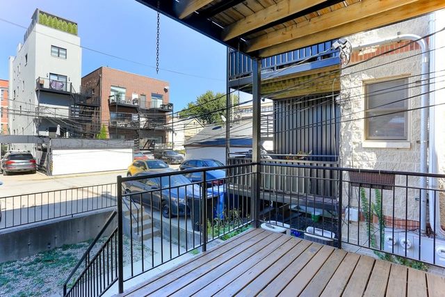 1444 W Walton Street 1, Chicago, IL 60642