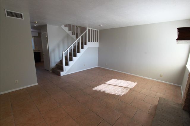 3904 Hudson Bend RD D, Austin, TX 78734