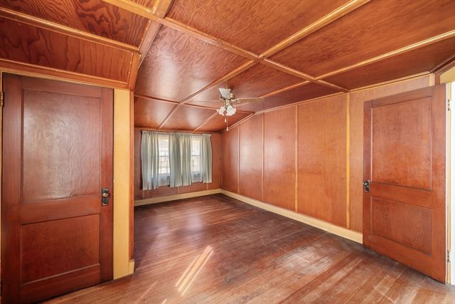21 Fair Oaks Ave, Lynn, MA 01904
