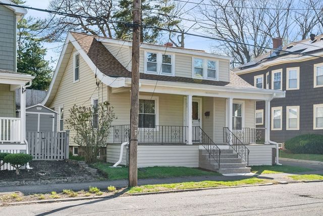 21 Fair Oaks Ave, Lynn, MA 01904