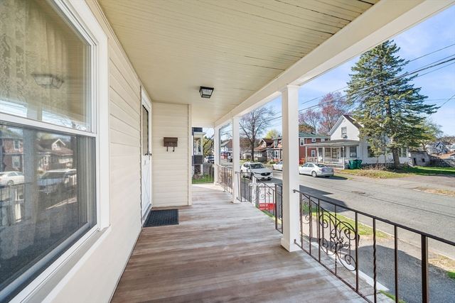 21 Fair Oaks Ave, Lynn, MA 01904