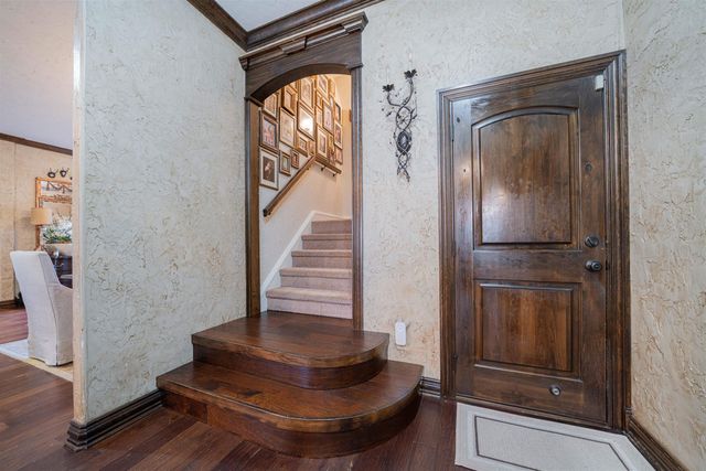 130 Ashbriar Lane, Longview, TX 75605