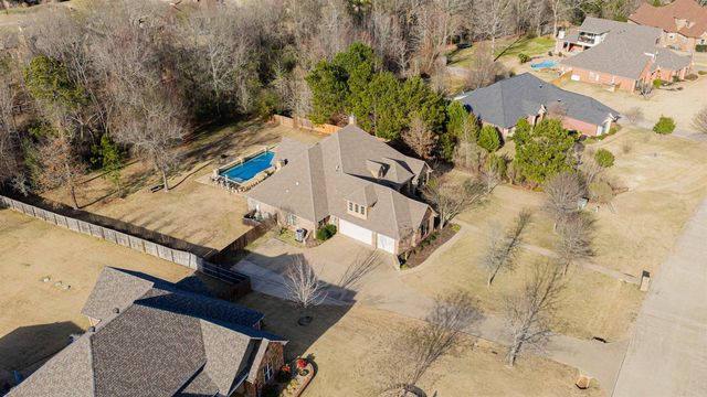 130 Ashbriar Lane, Longview, TX 75605