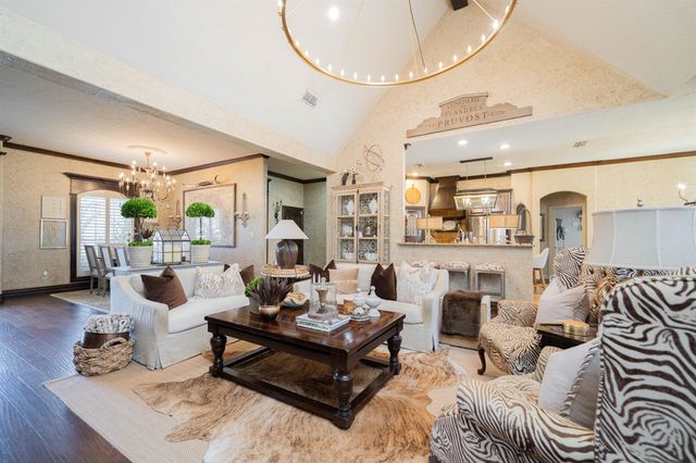 130 Ashbriar Lane, Longview, TX 75605