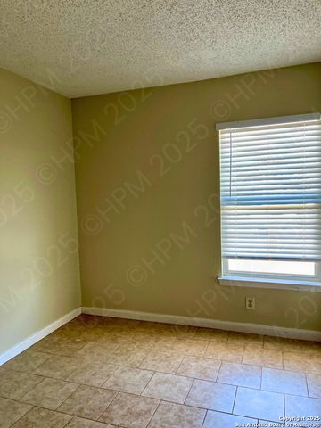 6074 Sunrise Bend, San Antonio, TX 78244