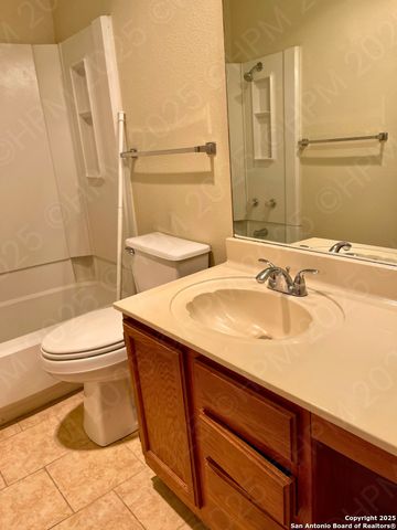6074 Sunrise Bend, San Antonio, TX 78244