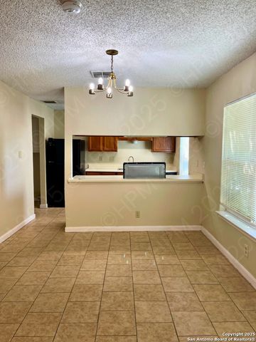 6074 Sunrise Bend, San Antonio, TX 78244