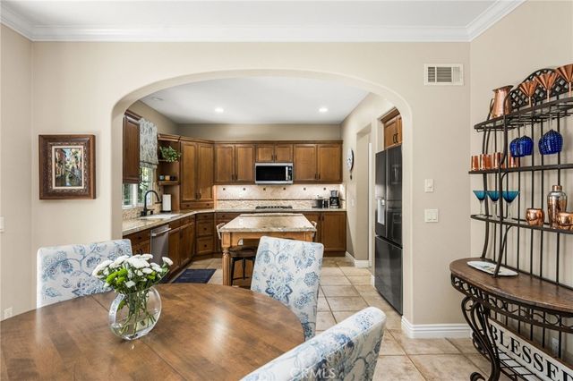 101 Talmadge, Irvine, CA 92602